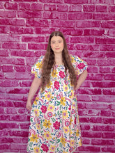 Load image into Gallery viewer, Floral Smocked Dress